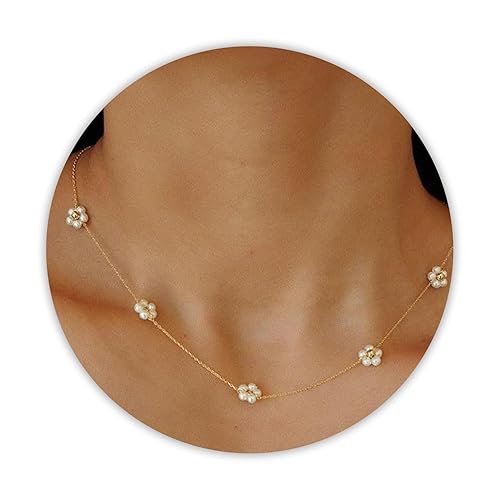 SmileBelle Daisy Pearl Necklace